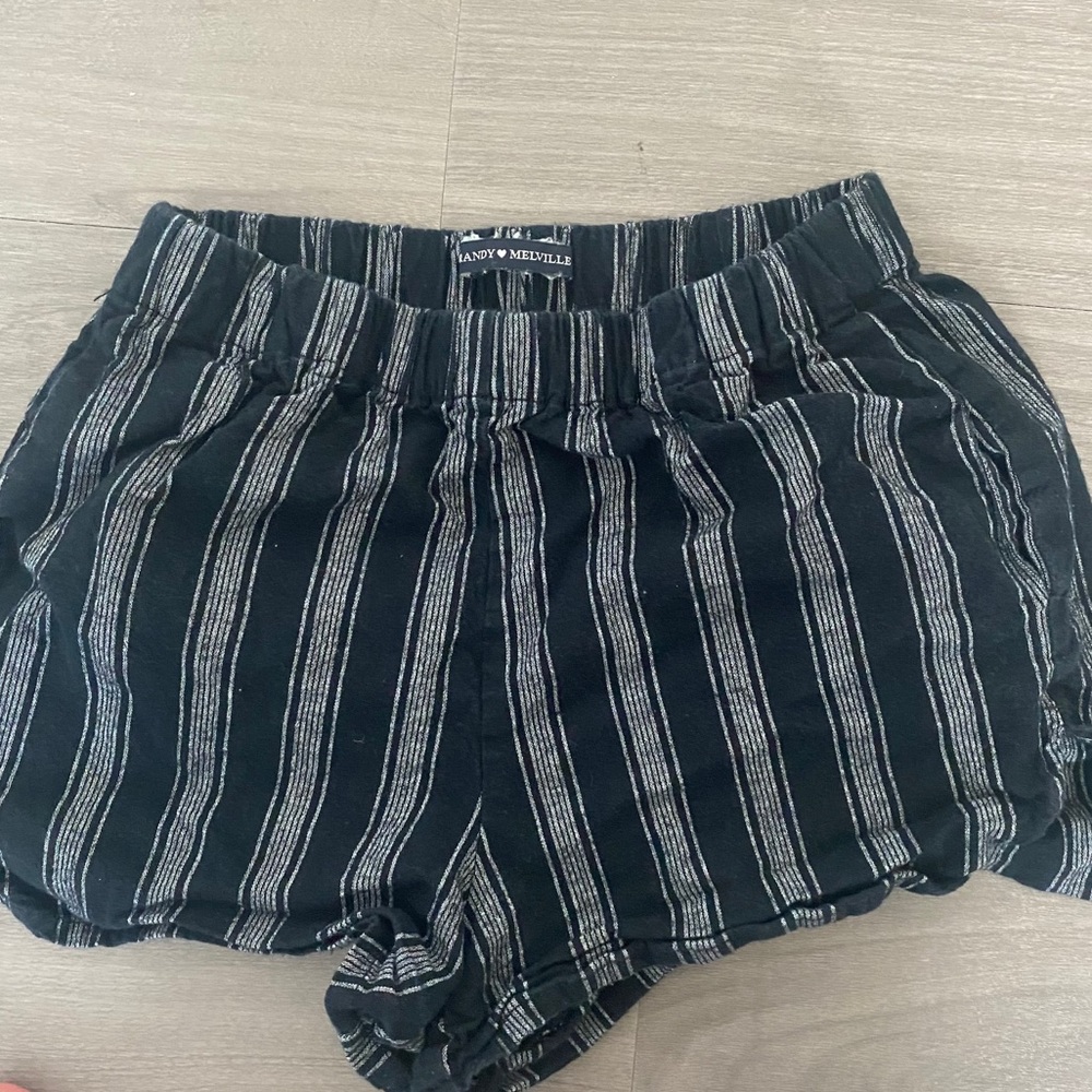 🎶Brandy Melville shorts